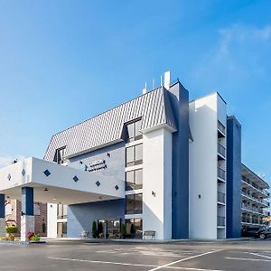 Clarion Inn & Suites Near The Leconte Center Pigeon Forge